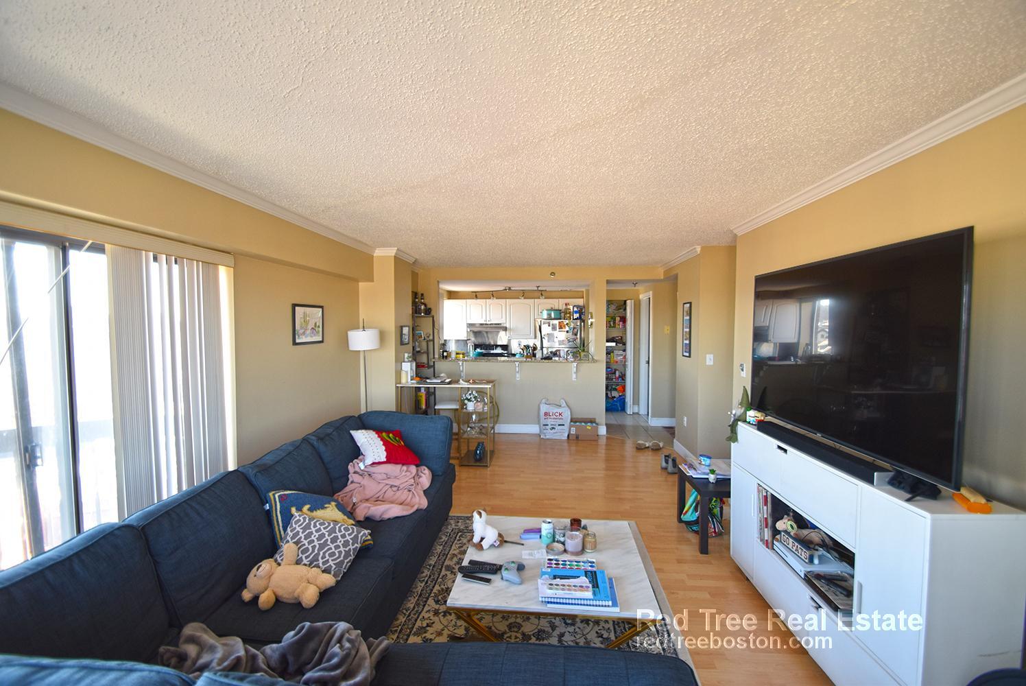 Building Photo - 15 North Beacon St