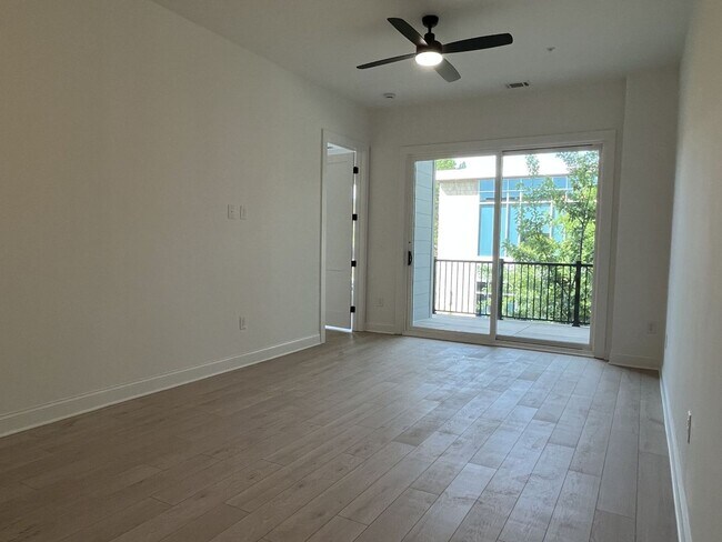 Building Photo - Brand New 2 Bed Condo in Cornelius