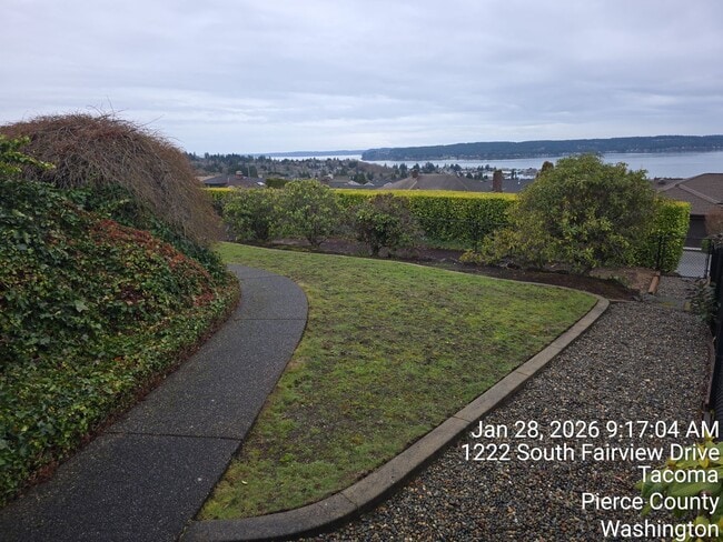 Building Photo - View home North Tacoma - 3 bedroom, 3.5 bathroom, 6 car garage - Available NOW!!!