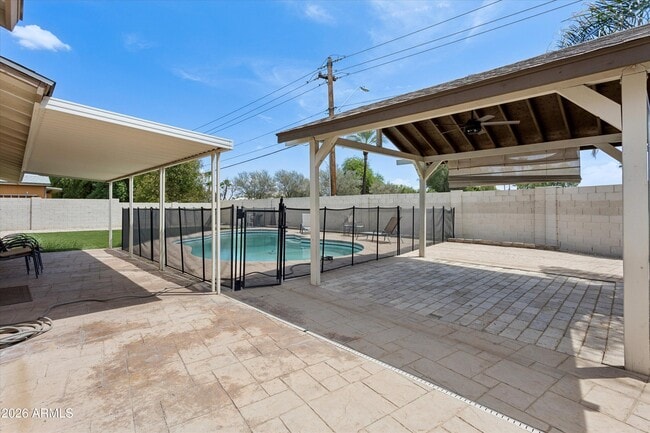 Building Photo - 5401 E Beck Ln