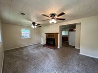 Building Photo - 2BR house near CofO!!!