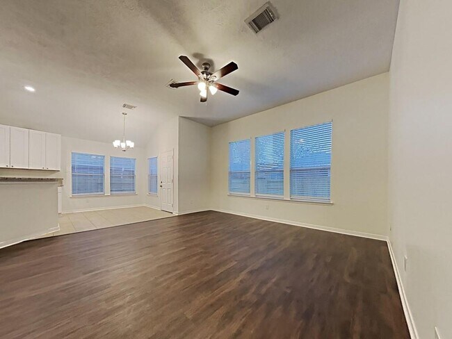 Building Photo - 30114 Saw Oaks Dr