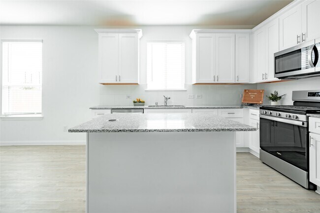 Building Photo - 23902 Tillage Ln