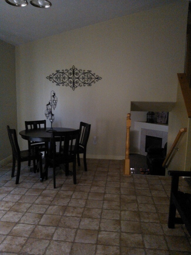 Building Photo - Beautiful  Home in Clinton for Rent