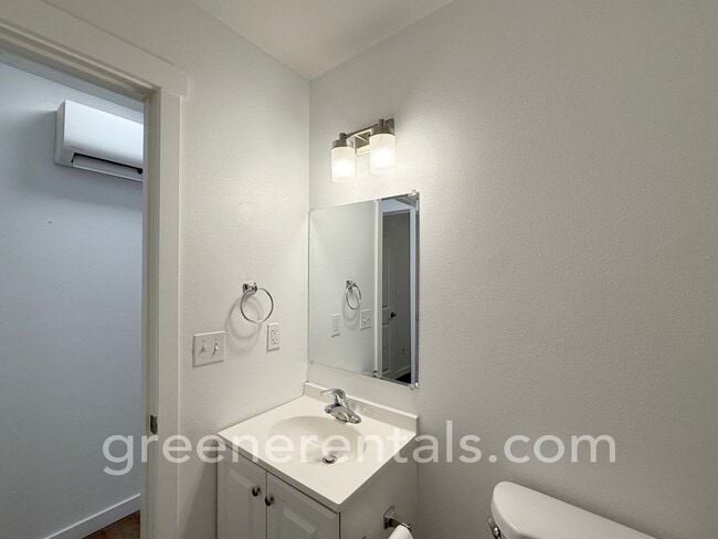 Building Photo - 1944 Olympia Ave NE