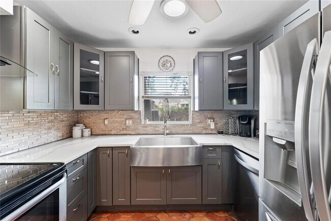 Building Photo - 1841 Buccaneer Dr