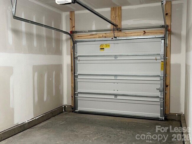Building Photo - 3546 Secrest Lndg