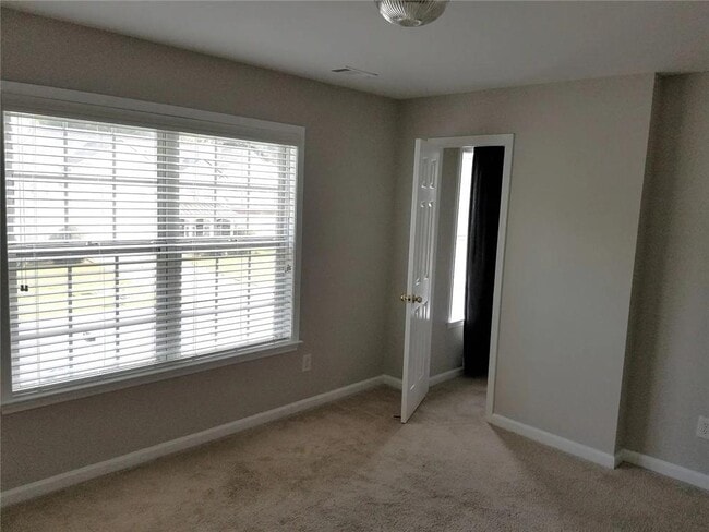 Building Photo - 1353 Dukes Creek Dr