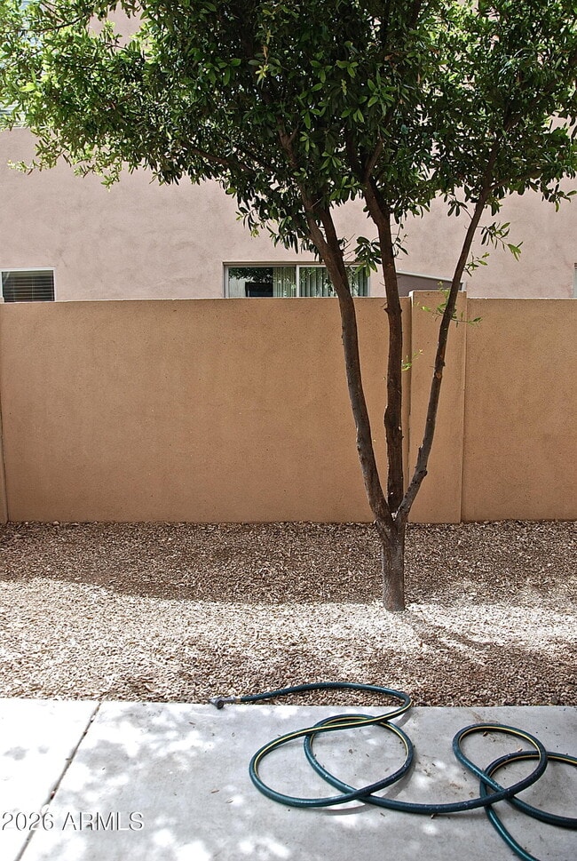 Building Photo - 2611 N 48th St