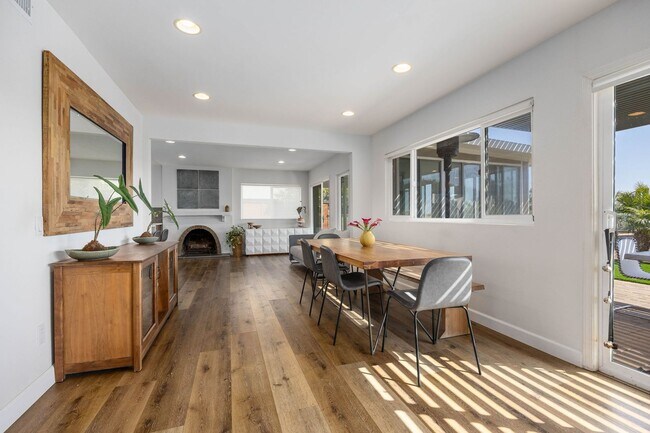Building Photo - Enjoy the view from this 4 bedroom home with solar and overlooking the lagoon in quiet neighborhood