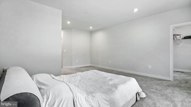 Building Photo - 17367 Harrison Rdg Dr
