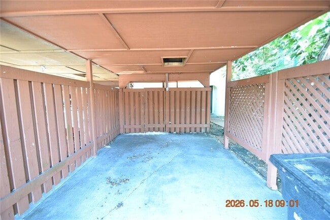Building Photo - 625 Fairwood Forest Dr