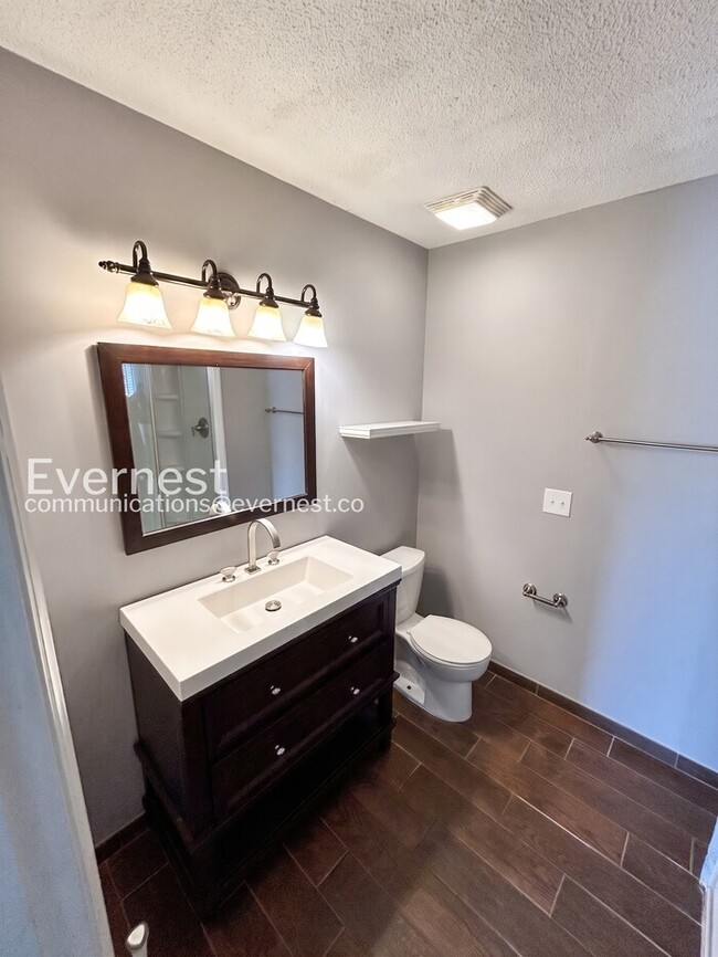 Building Photo - 4225 Horseshoe Bend Trail