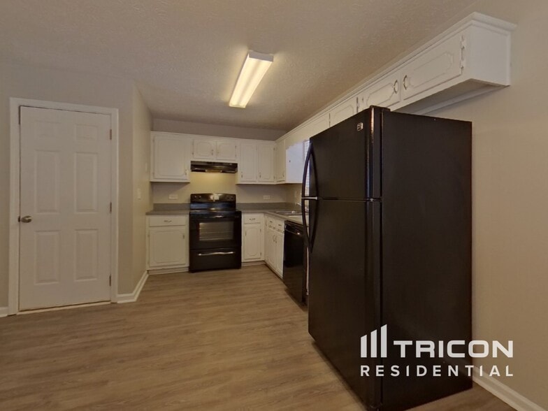 Building Photo - 24 Tanner Dr