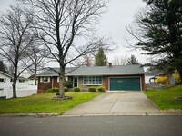 Building Photo - 305 Magnolia Dr