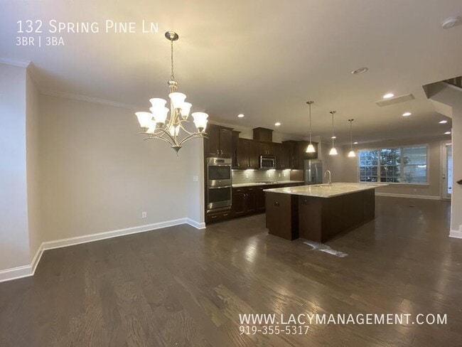 Building Photo - 132 Spring Pine Ln