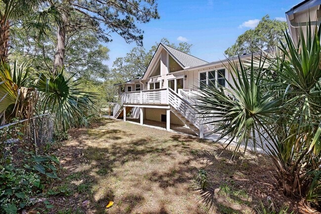 Building Photo - 137 Sparrow Dr
