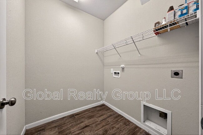 Building Photo - 10426 Rosalina Lp