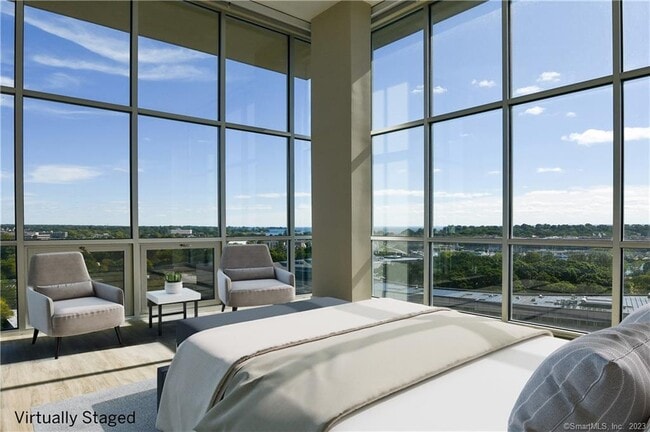 Building Photo - 2 Hbr Pt Rd S