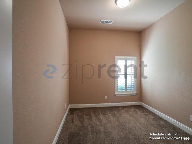 Building Photo - 419 San Marcos Dr