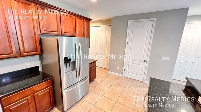 Building Photo - 1900 Garden Sage Dr