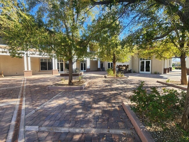 Building Photo - Guard-Gated Cadence | 2 Bed Single-Story Home in 55+ Community | WiFi Included