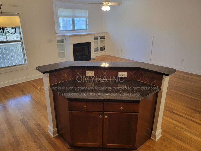 Building Photo - Stunning Townhome Overlooking Beltline at Grant Park!