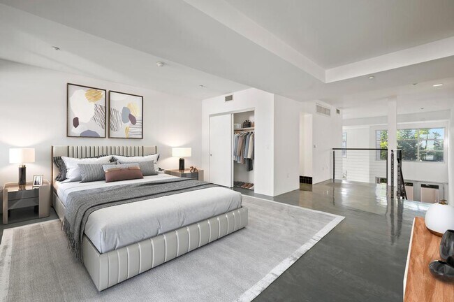 Building Photo - 4111 W Sunset Blvd