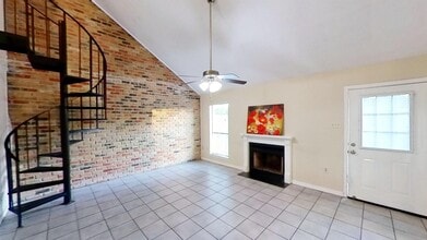 Building Photo - 8734 Pecan Tree Dr