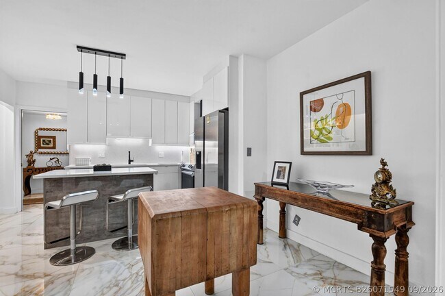 Building Photo - 7622 Elm Ridge Dr