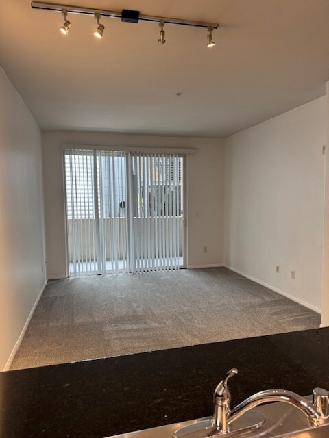 Building Photo - 4060 Glencoe Ave