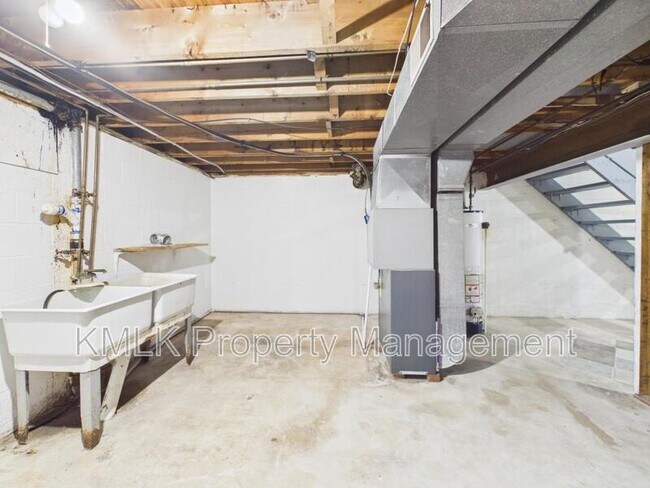 Building Photo - 4280 Lorwood Dr
