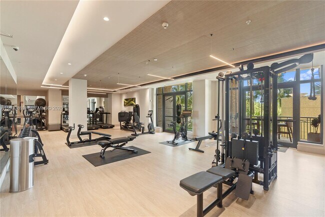 Building Photo - 3400 SW 27th Ave