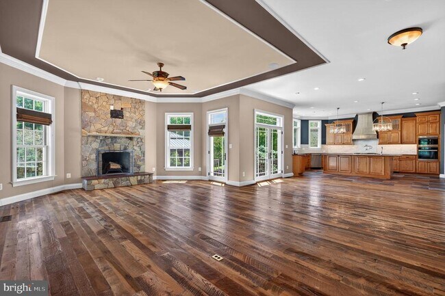 Building Photo - 13071 Haddonfield Ln