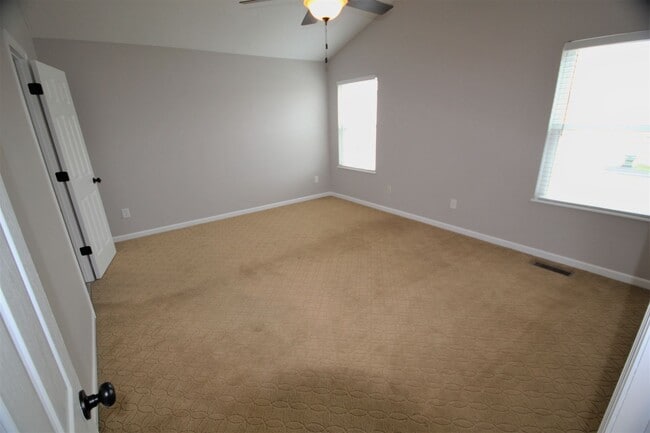 Building Photo - 3 Bedroom - Dublin