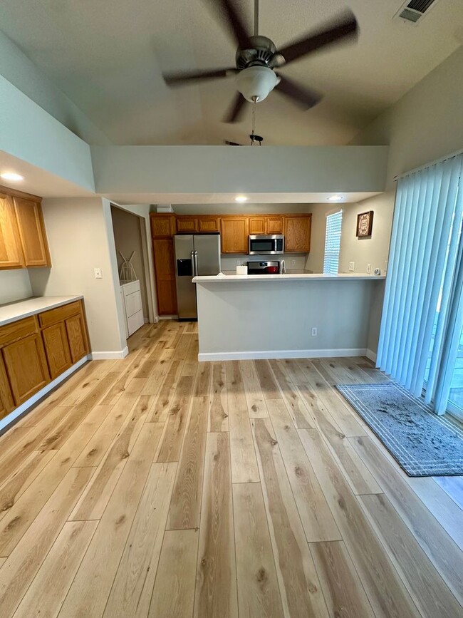Building Photo - Well maintained 3 Bedroom Home in Willow G...