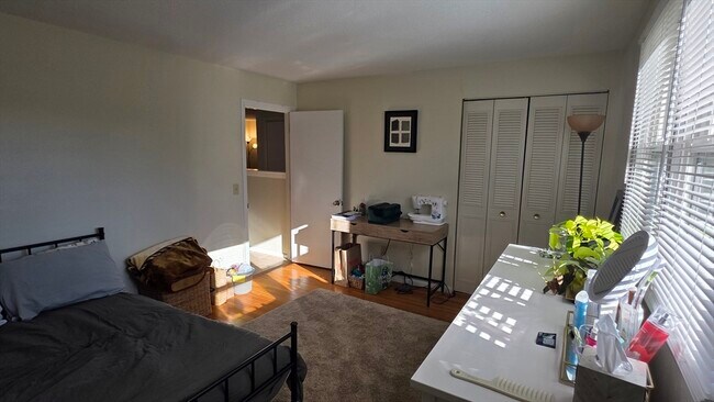 Building Photo - 55 Wedgewood Rd