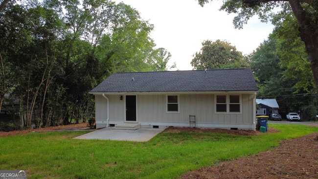Building Photo - 165 Habersham Dr