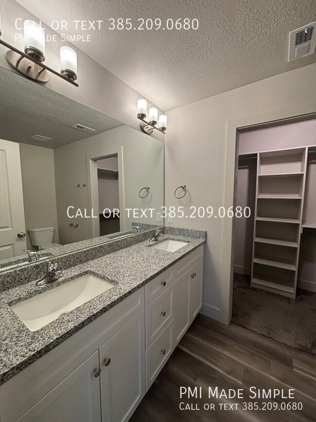 Building Photo - 1035 E 1020 S