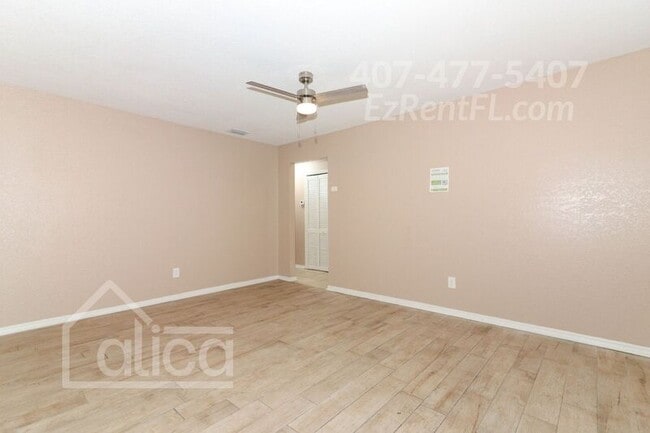 Building Photo - 127 Academy Ave