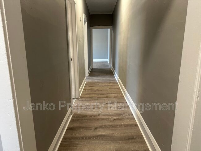 Building Photo - 6631 S Ellis Ave