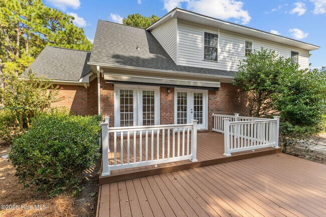 Building Photo - 10 Lodge Pole Ln