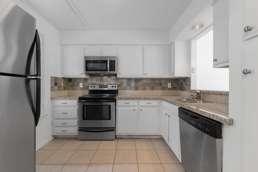 Building Photo - 2815 Welborn St