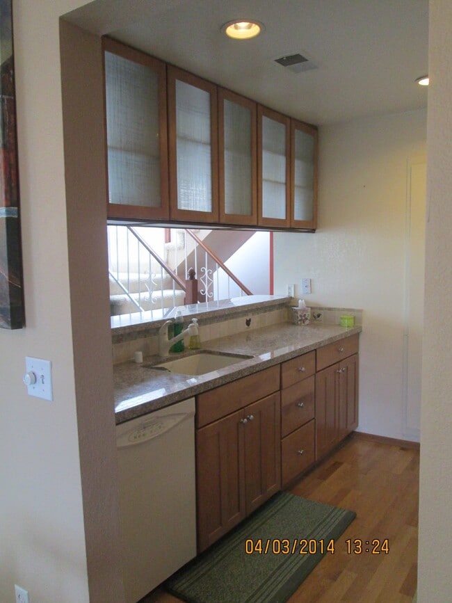 Building Photo - Stonegate living!