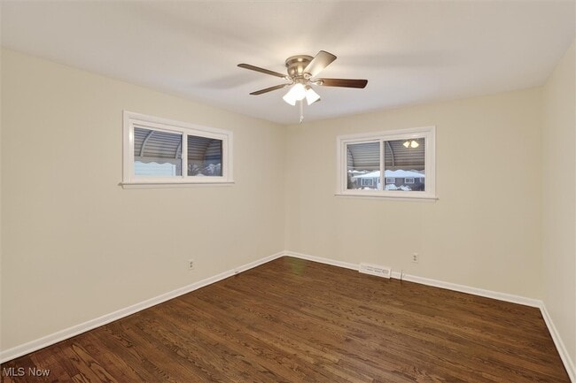 Building Photo - 5969 Marra Dr