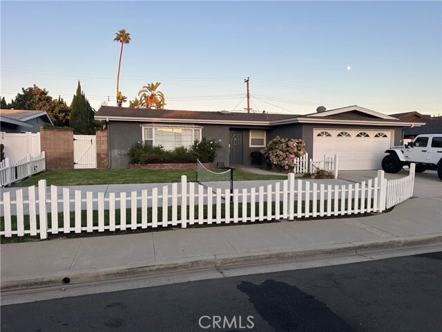 Primary Photo - 3220 Idaho Pl