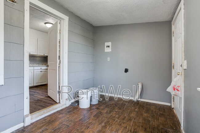 Building Photo - 2506 40th St