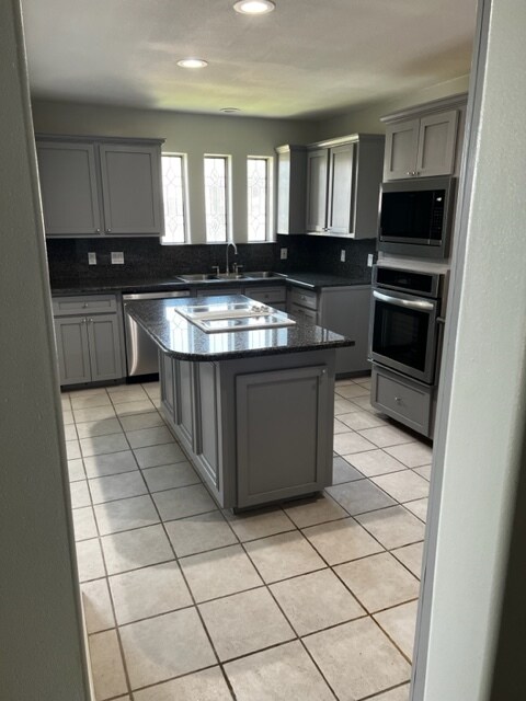 Kitchen - 201 San Saba St