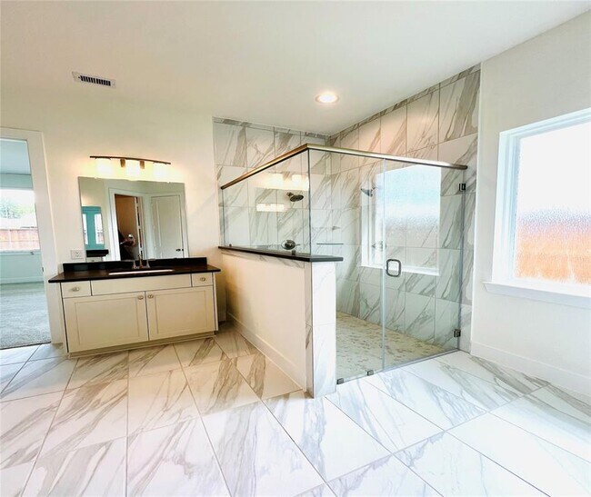 Building Photo - 27223 Lombard Wood Dr