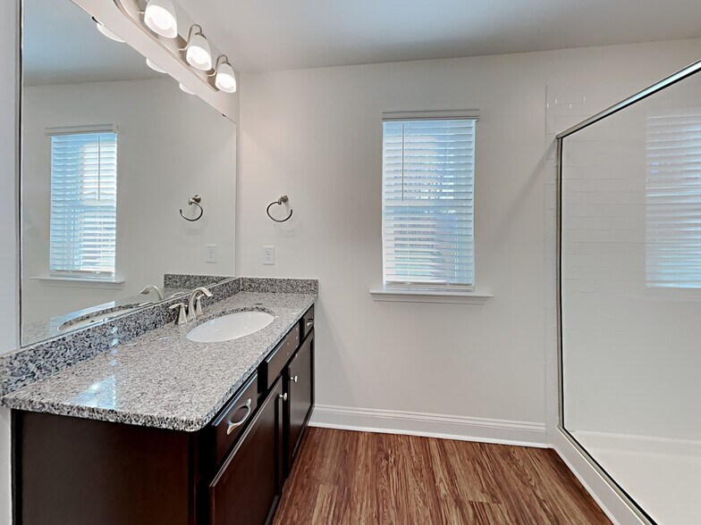 Building Photo - 3273 Brierhill Rd